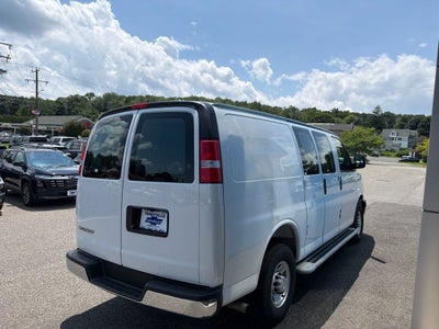 2025 Chevrolet Express Cargo WT
