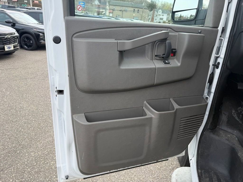 2024 Chevrolet Express Cargo 2500 WT