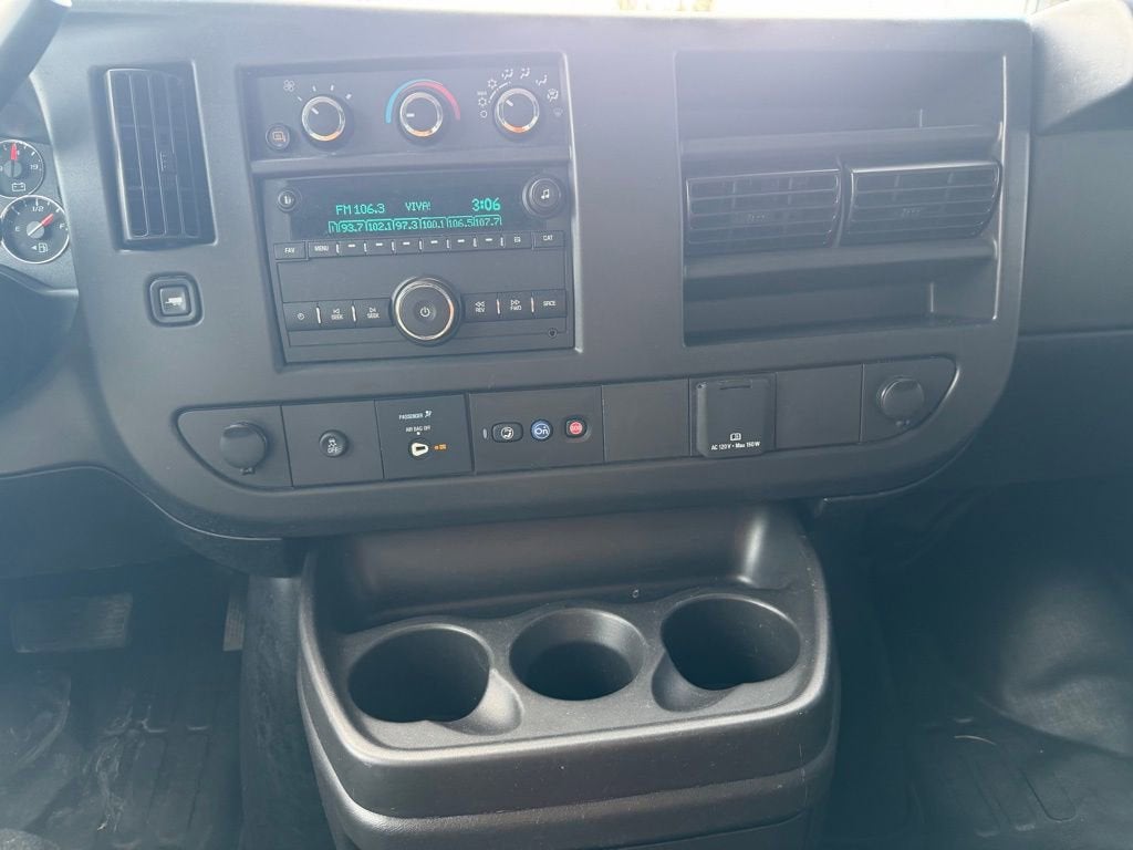 2024 Chevrolet Express Cargo 2500 WT
