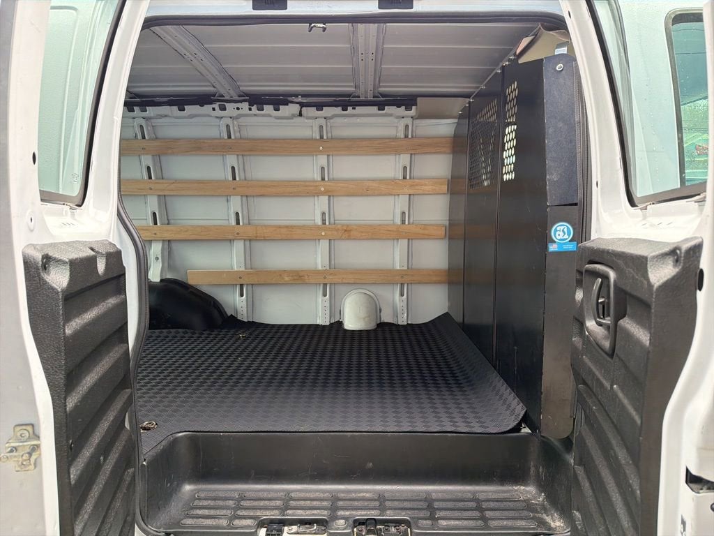 2024 Chevrolet Express Cargo 2500 WT