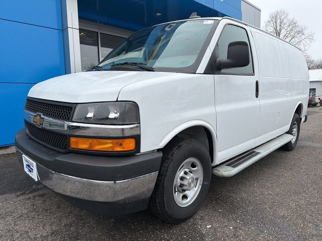 2024 Chevrolet Express Cargo 2500 WT