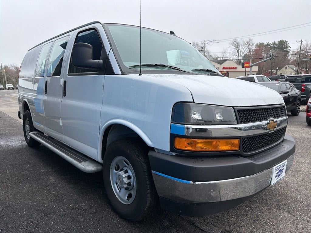 2024 Chevrolet Express Cargo 2500 WT