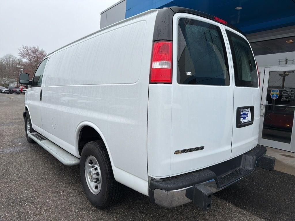 2024 Chevrolet Express Cargo 2500 WT