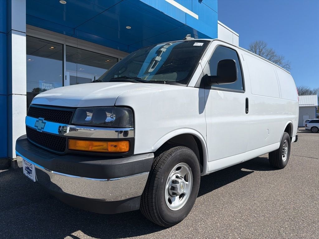 2024 Chevrolet Express Cargo 2500 WT