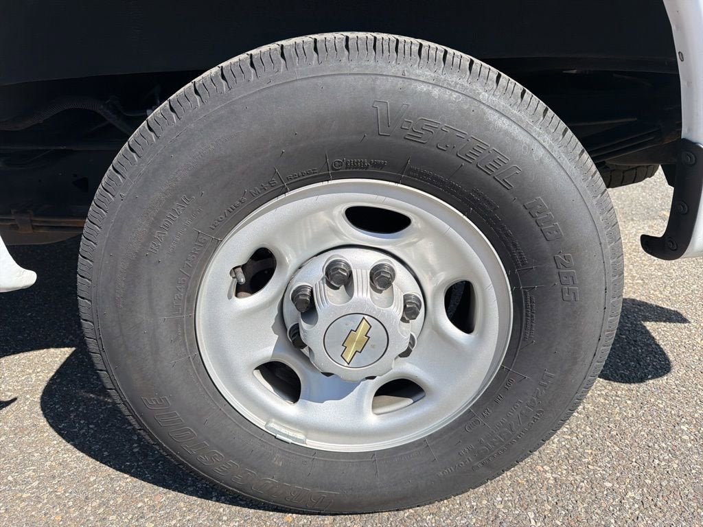 2024 Chevrolet Express Cargo 2500 WT