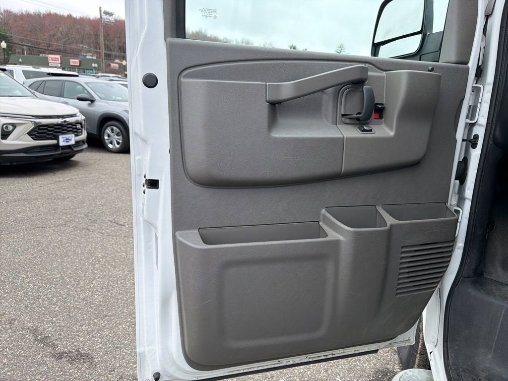 2024 Chevrolet Express Cargo 2500 WT