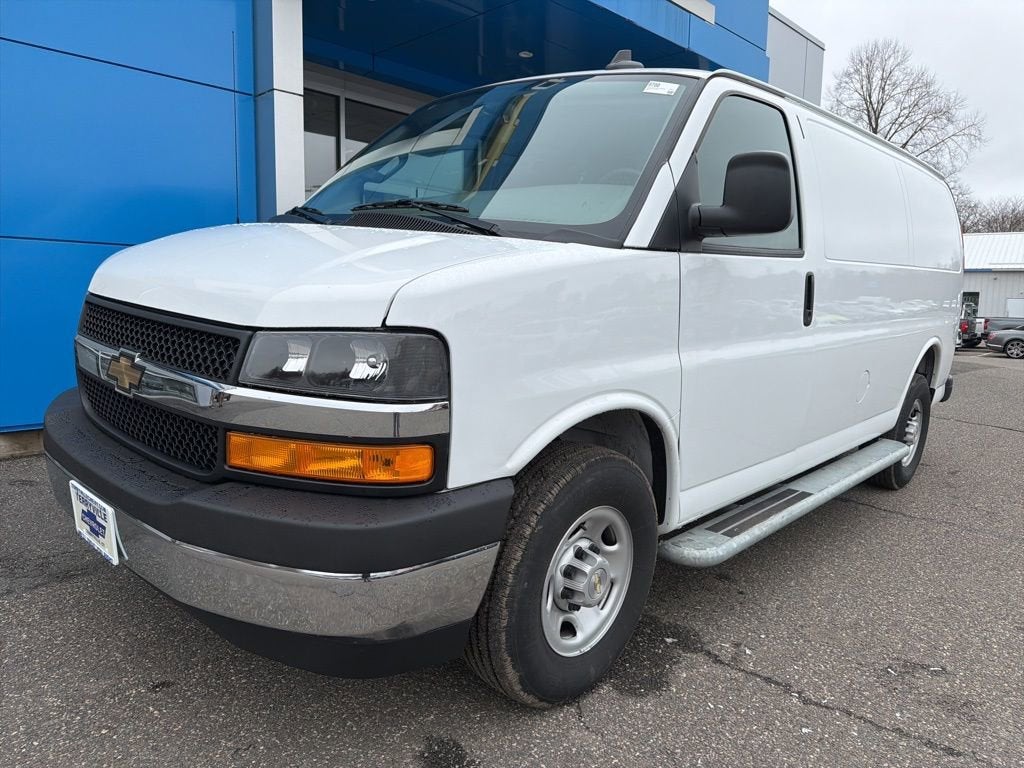 2024 Chevrolet Express Cargo 2500 WT
