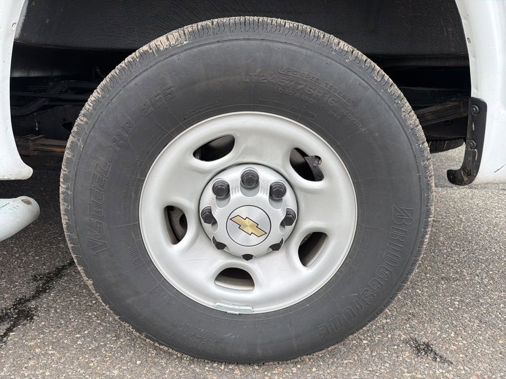 2024 Chevrolet Express Cargo 2500 WT