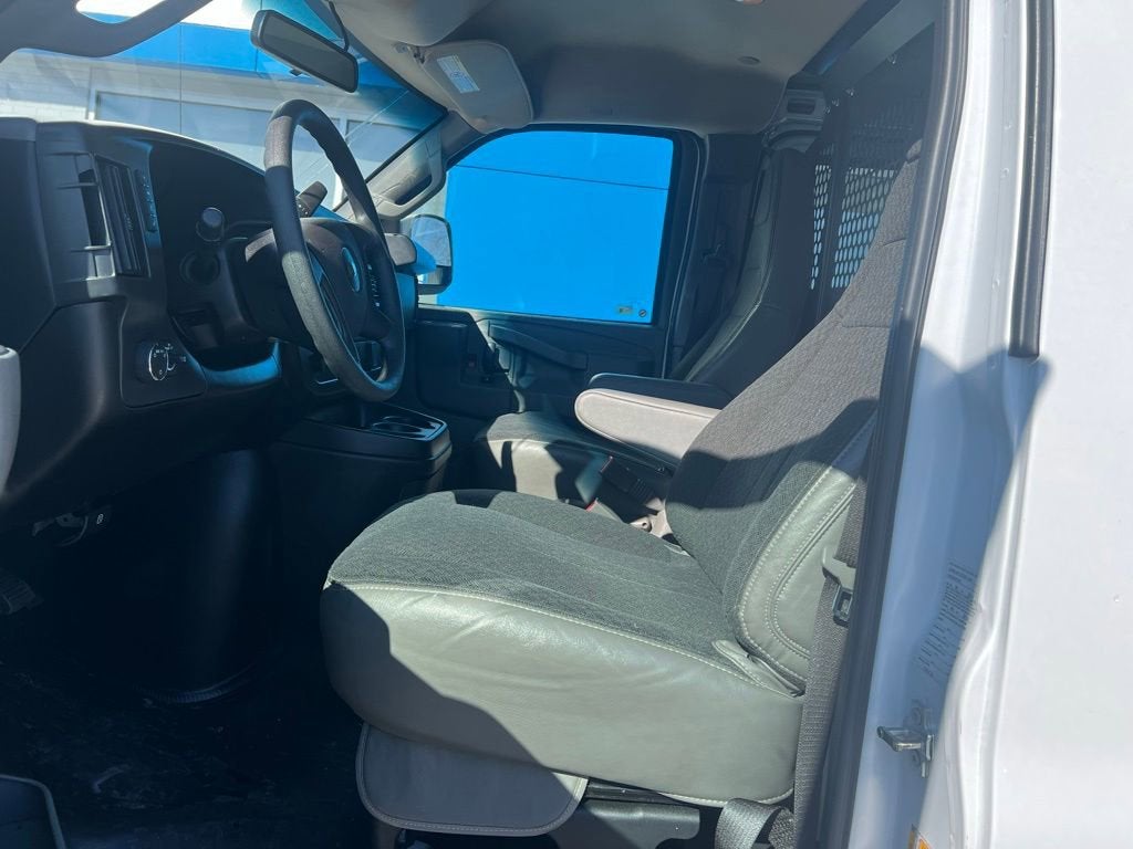 2024 Chevrolet Express Cargo 2500 WT