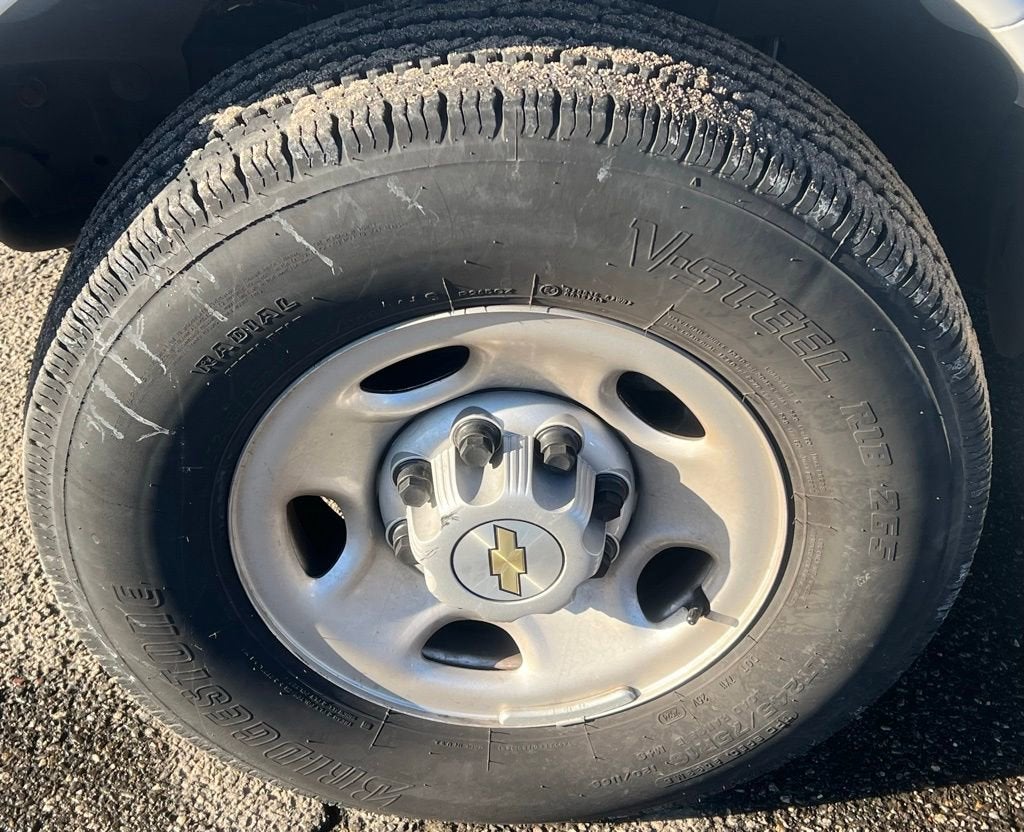 2024 Chevrolet Express Cargo 2500 WT