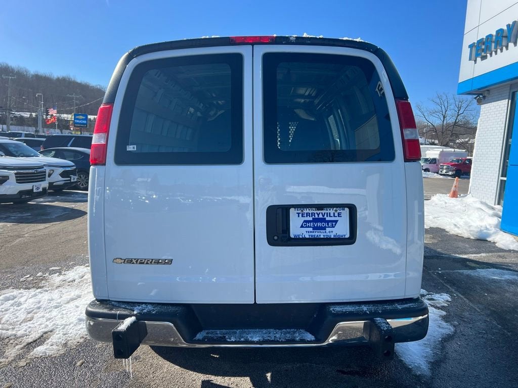 2024 Chevrolet Express Cargo 2500 WT