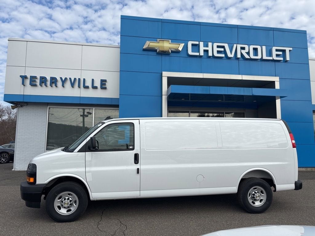2026 Chevrolet Express Cargo 2500 WT