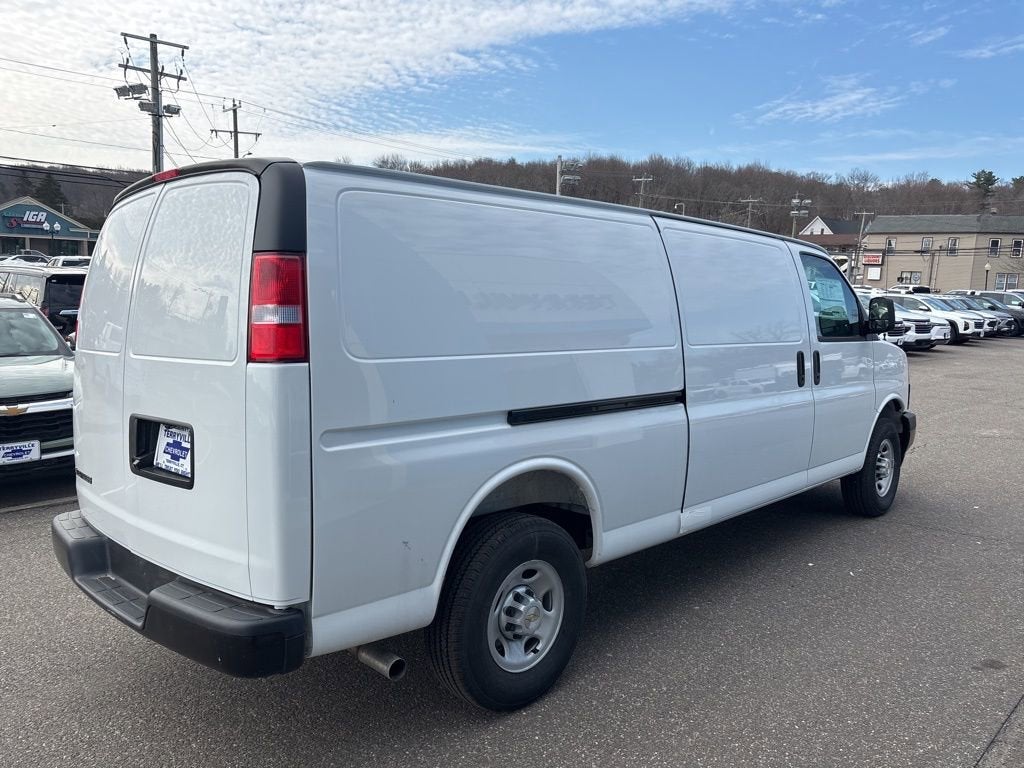 2026 Chevrolet Express Cargo 2500 WT