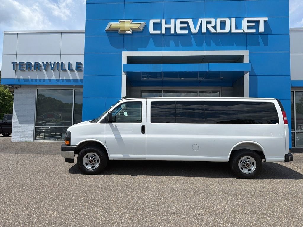 2025 GMC Savana 3500 LT Ext WB's photo