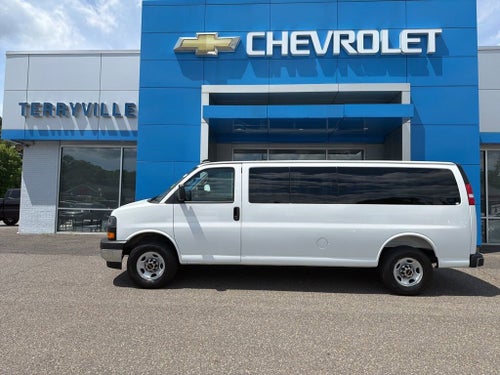 2025 GMC Savana Passenger LT