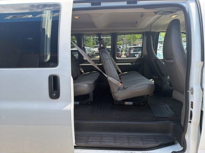 2025 GMC Savana Passenger LT