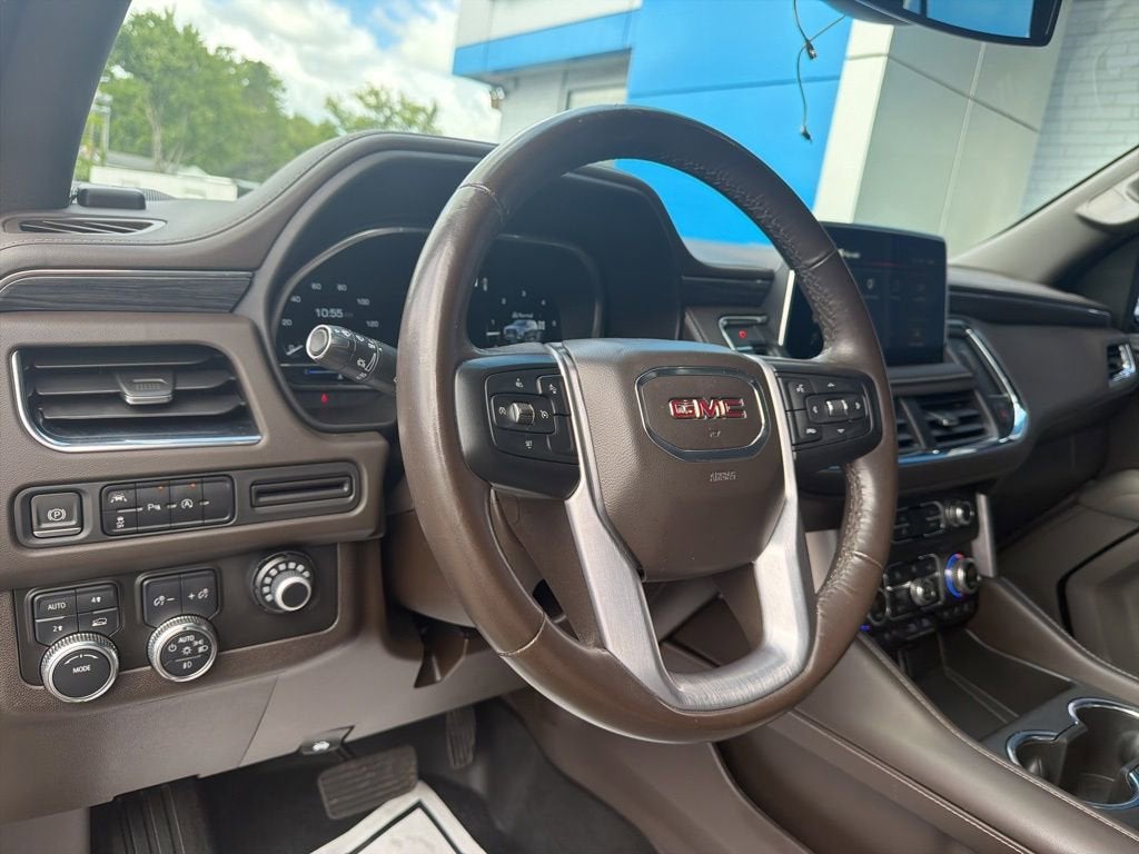 2023 GMC Yukon SLT