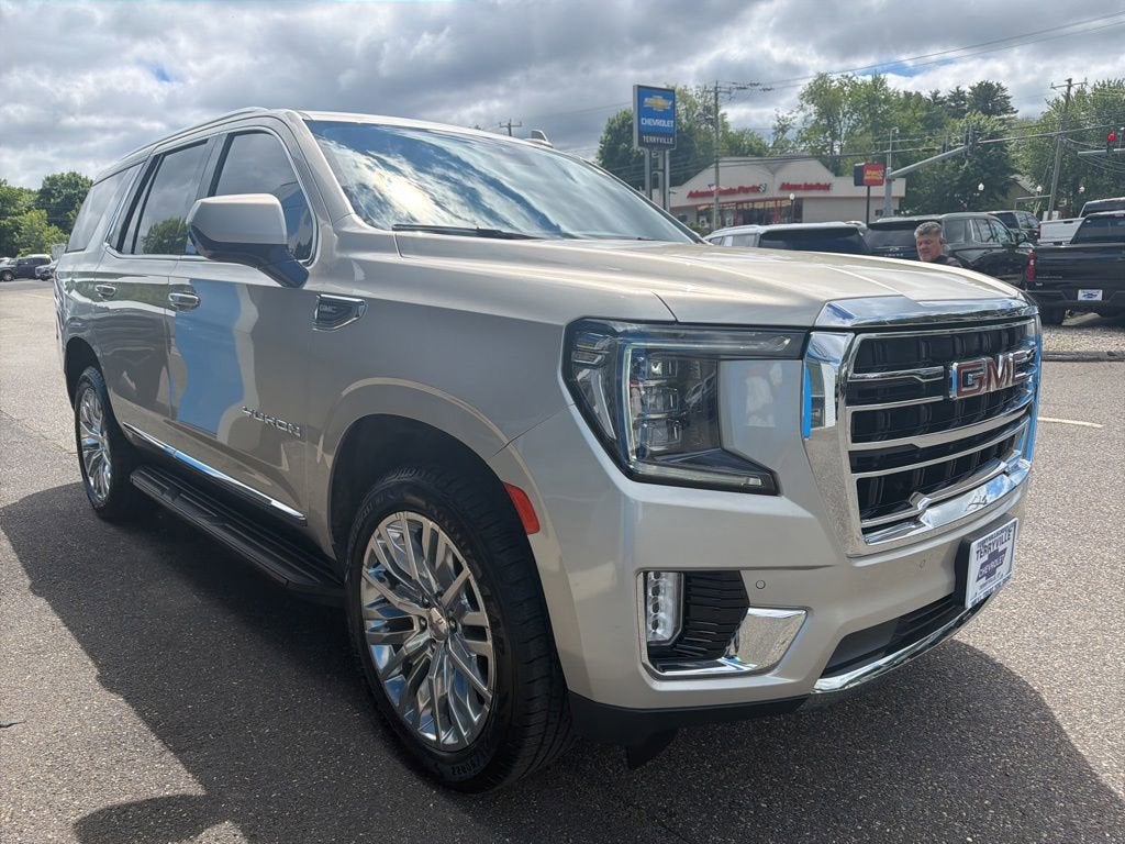 2023 GMC Yukon SLT