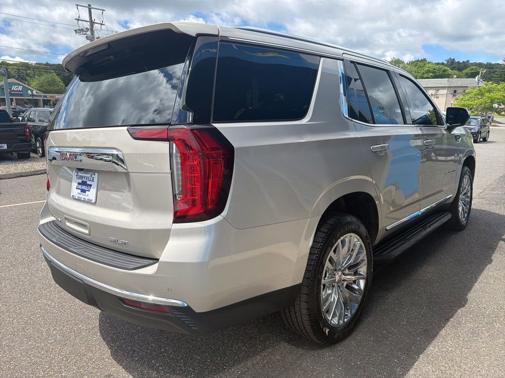 2023 GMC Yukon SLT