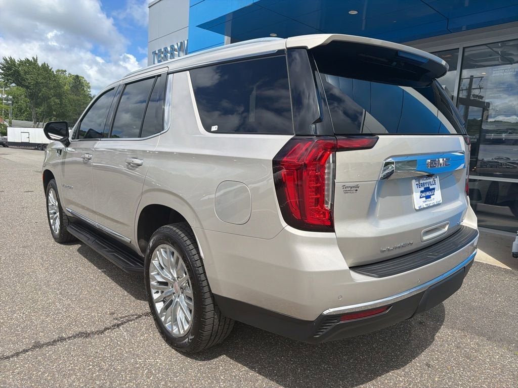 2023 GMC Yukon SLT
