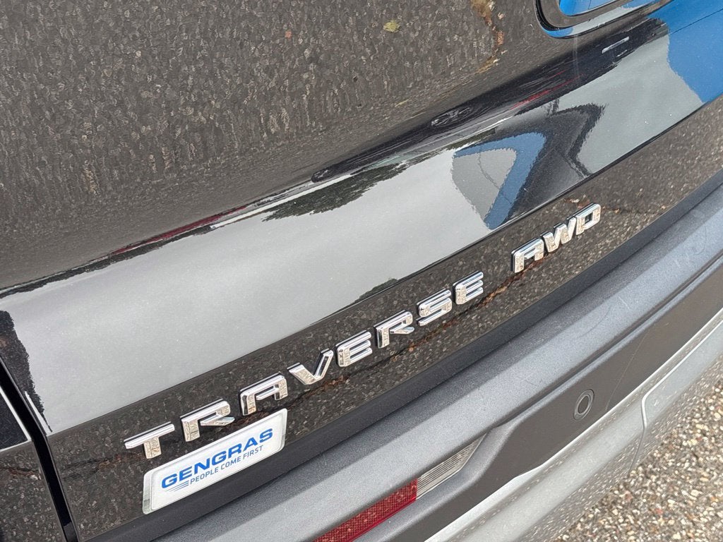 2024 Chevrolet Traverse LT