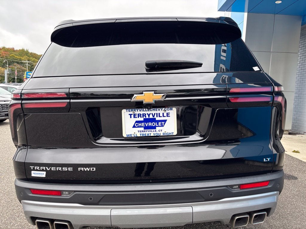 2024 Chevrolet Traverse LT