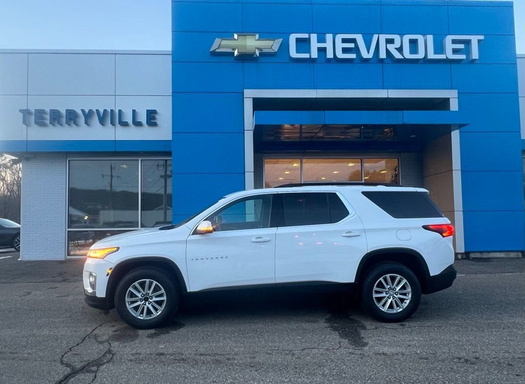 2022 Chevrolet Traverse LT Cloth