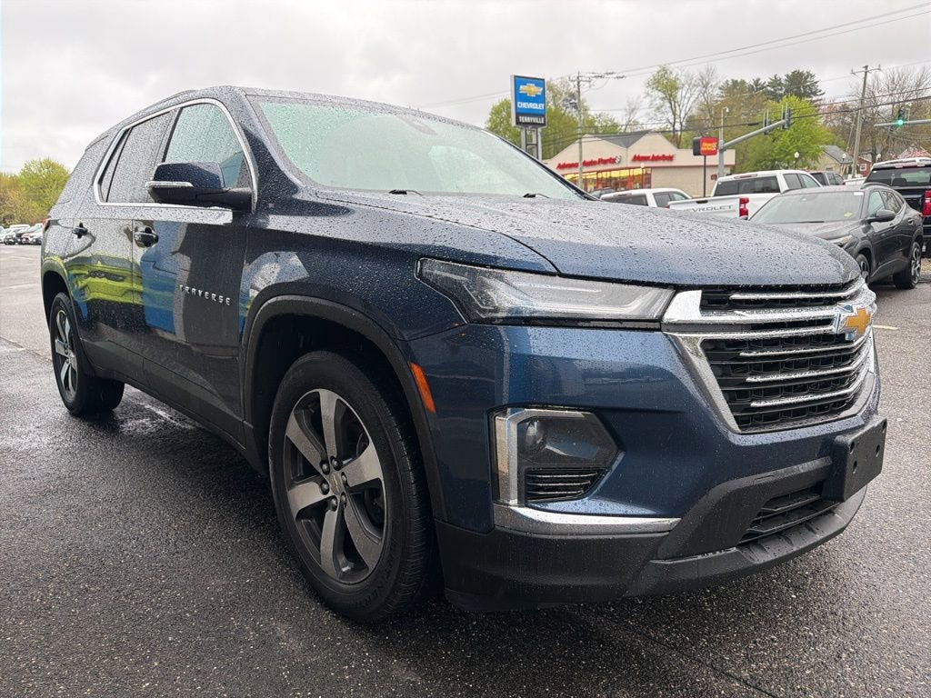 2023 Chevrolet Traverse LT Leather