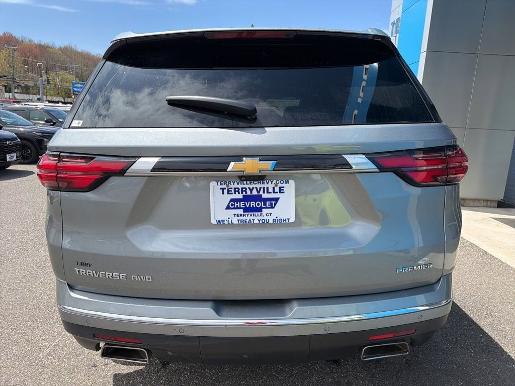 2023 Chevrolet Traverse Premier
