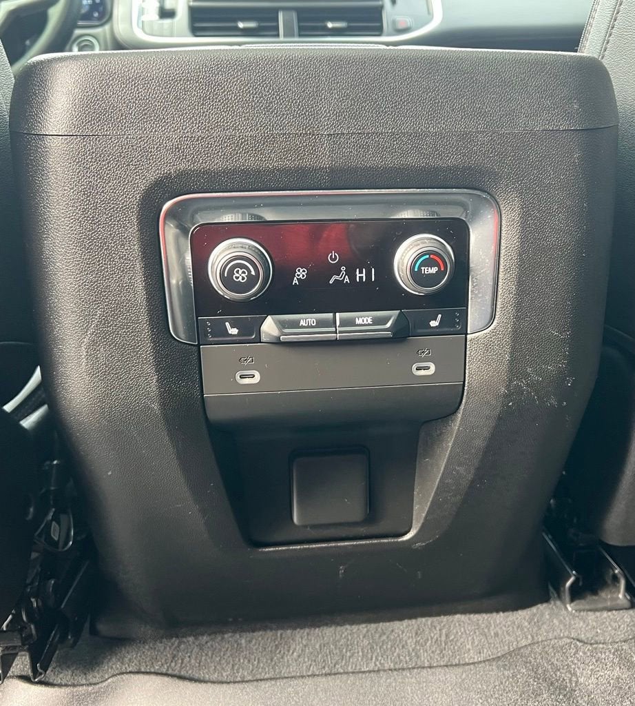 2023 Chevrolet Suburban RST