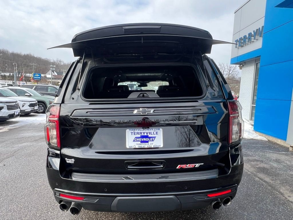 2023 Chevrolet Suburban RST