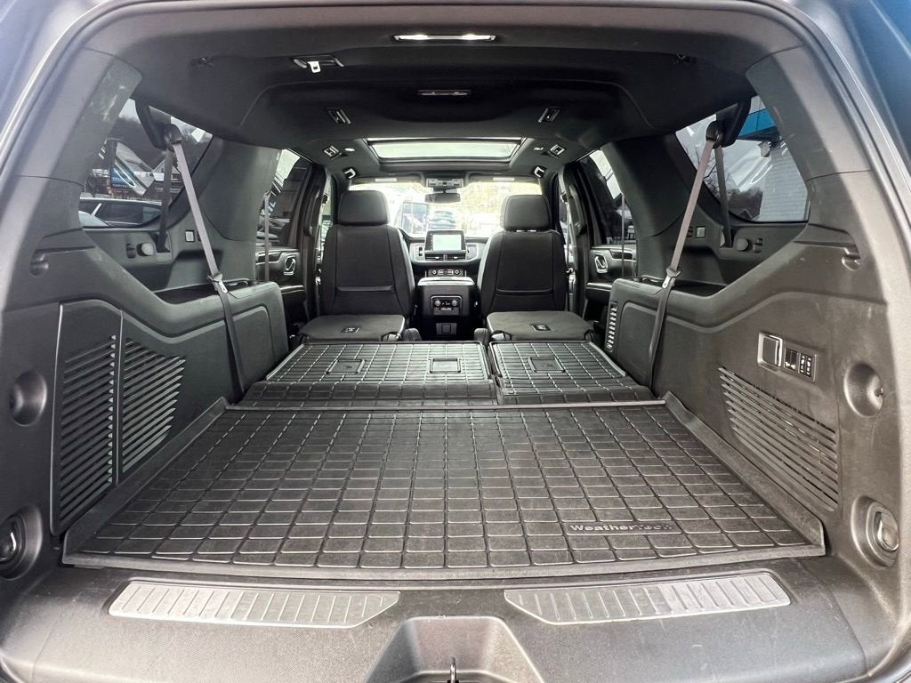 2023 Chevrolet Suburban RST