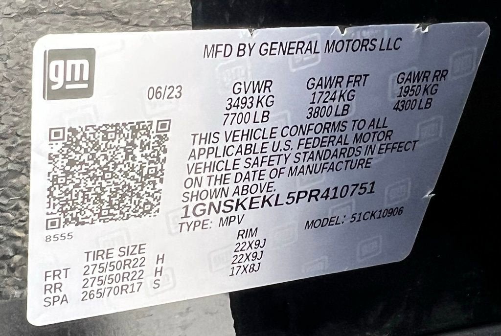 2023 Chevrolet Suburban RST