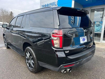 2023 Chevrolet Suburban RST