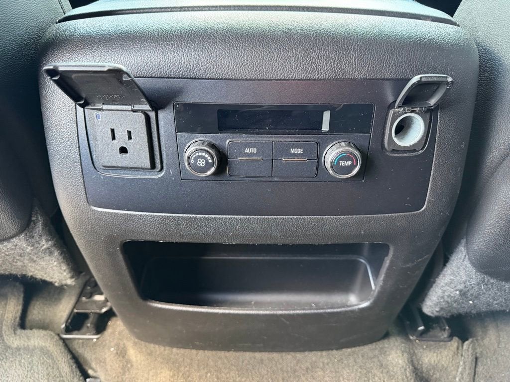 2015 Chevrolet Suburban LT