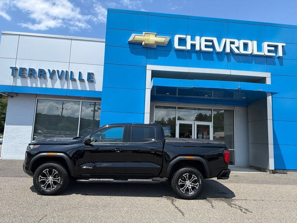 2024 GMC Canyon AT4