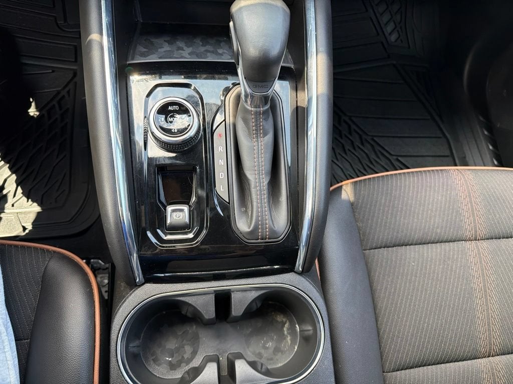 2024 GMC Canyon AT4
