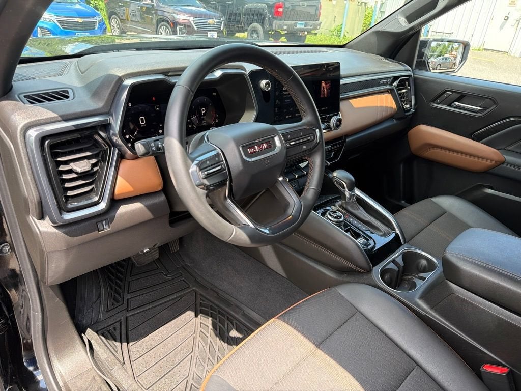 2024 GMC Canyon AT4
