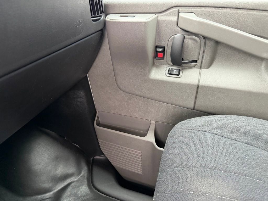 2025 GMC Savana Cargo Work Van