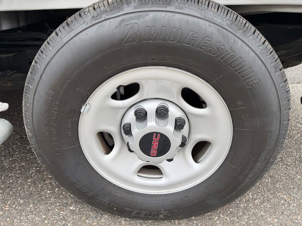 2025 GMC Savana Cargo Work Van