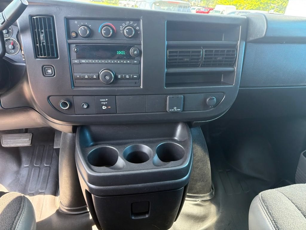 2025 GMC Savana Cargo Work Van