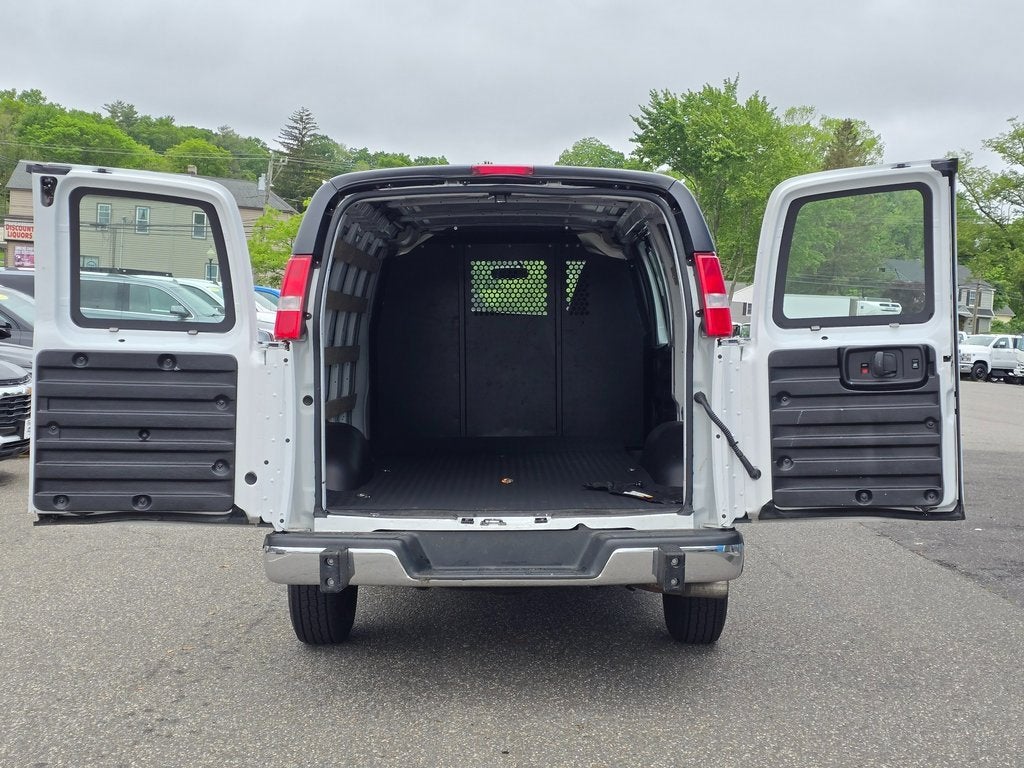 2023 GMC Savana Cargo 2500 Work Van