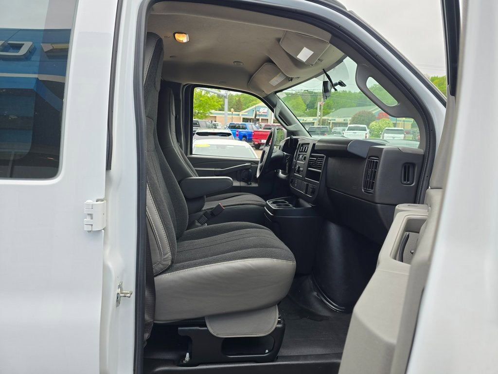 2023 GMC Savana Cargo 2500 Work Van