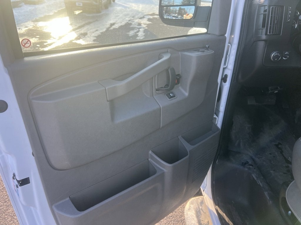 2024 GMC Savana Cargo 2500 Work Van