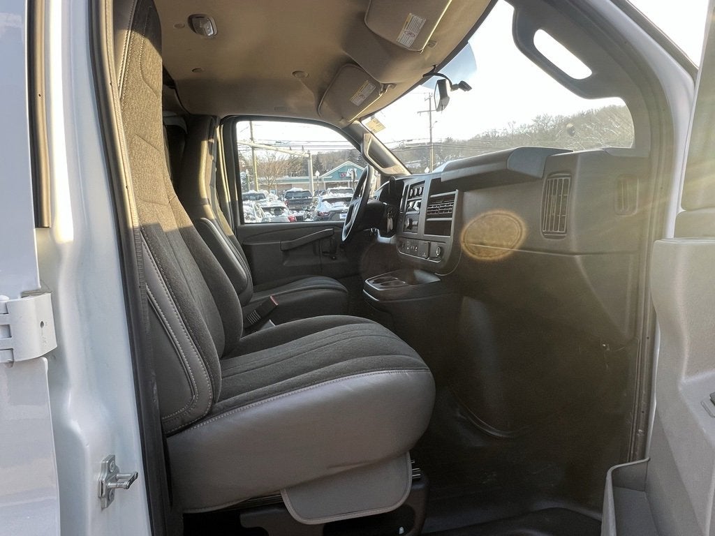 2024 GMC Savana Cargo 2500 Work Van