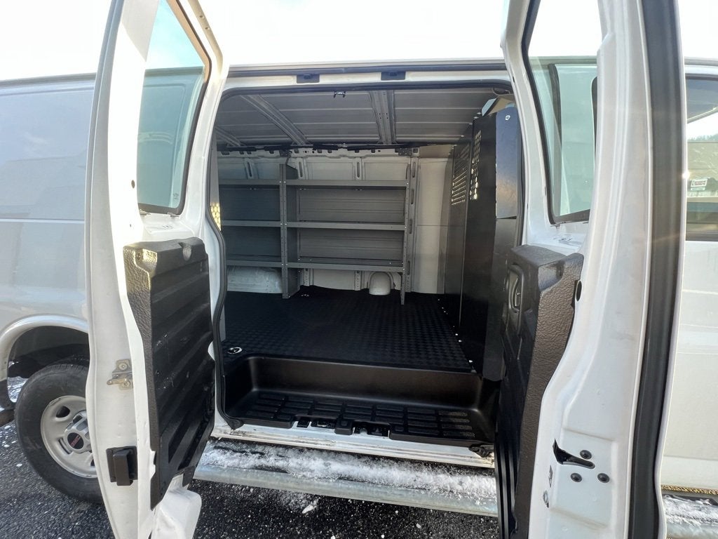 2024 GMC Savana Cargo 2500 Work Van