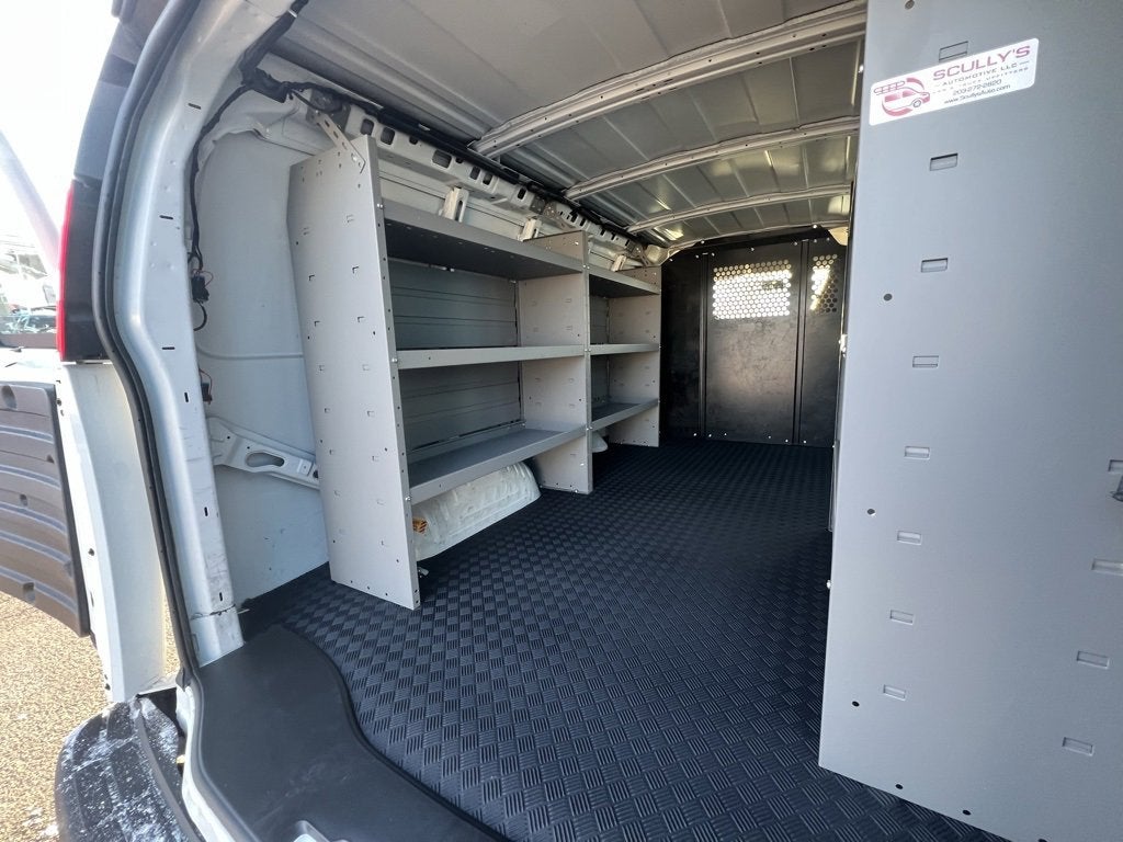 2024 GMC Savana Cargo 2500 Work Van