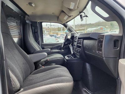 2022 GMC Savana Cargo 2500 Work Van