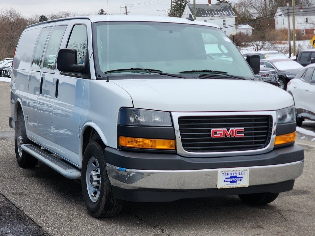 2022 GMC Savana Cargo 2500 Work Van