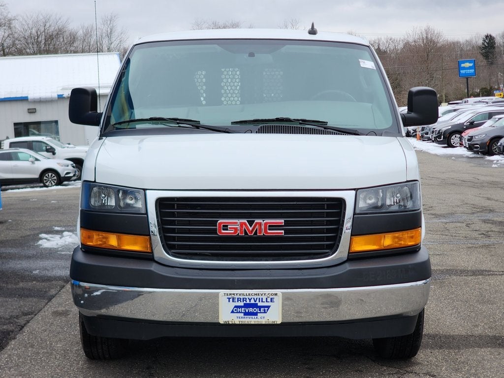 2022 GMC Savana Cargo 2500 Work Van